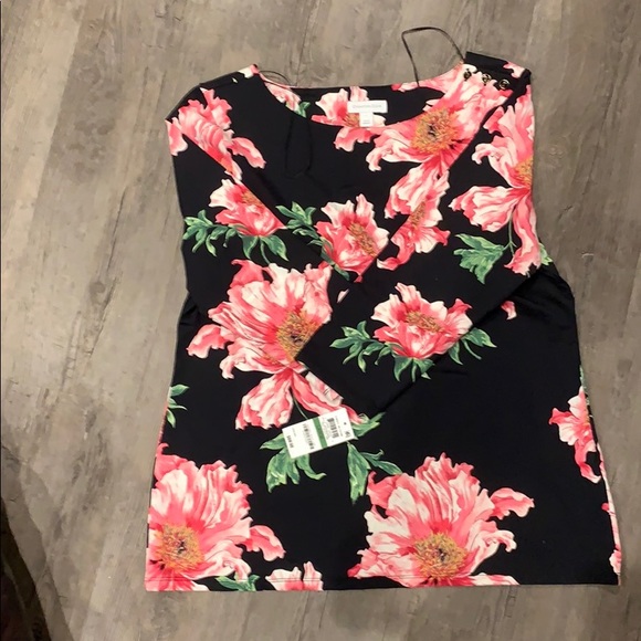 Brand NEW top - Picture 4 of 4